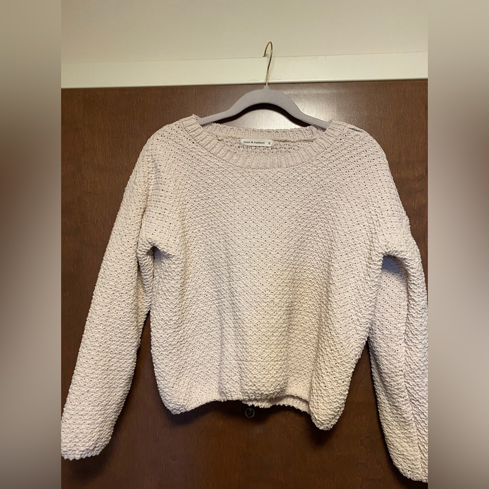 moon & madison cropped knit sweater size S